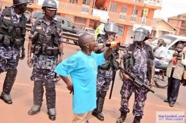 Hilarious photos: When the Inspector General is your friend